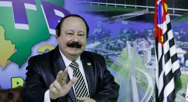 levy-fidelix-topmidianews