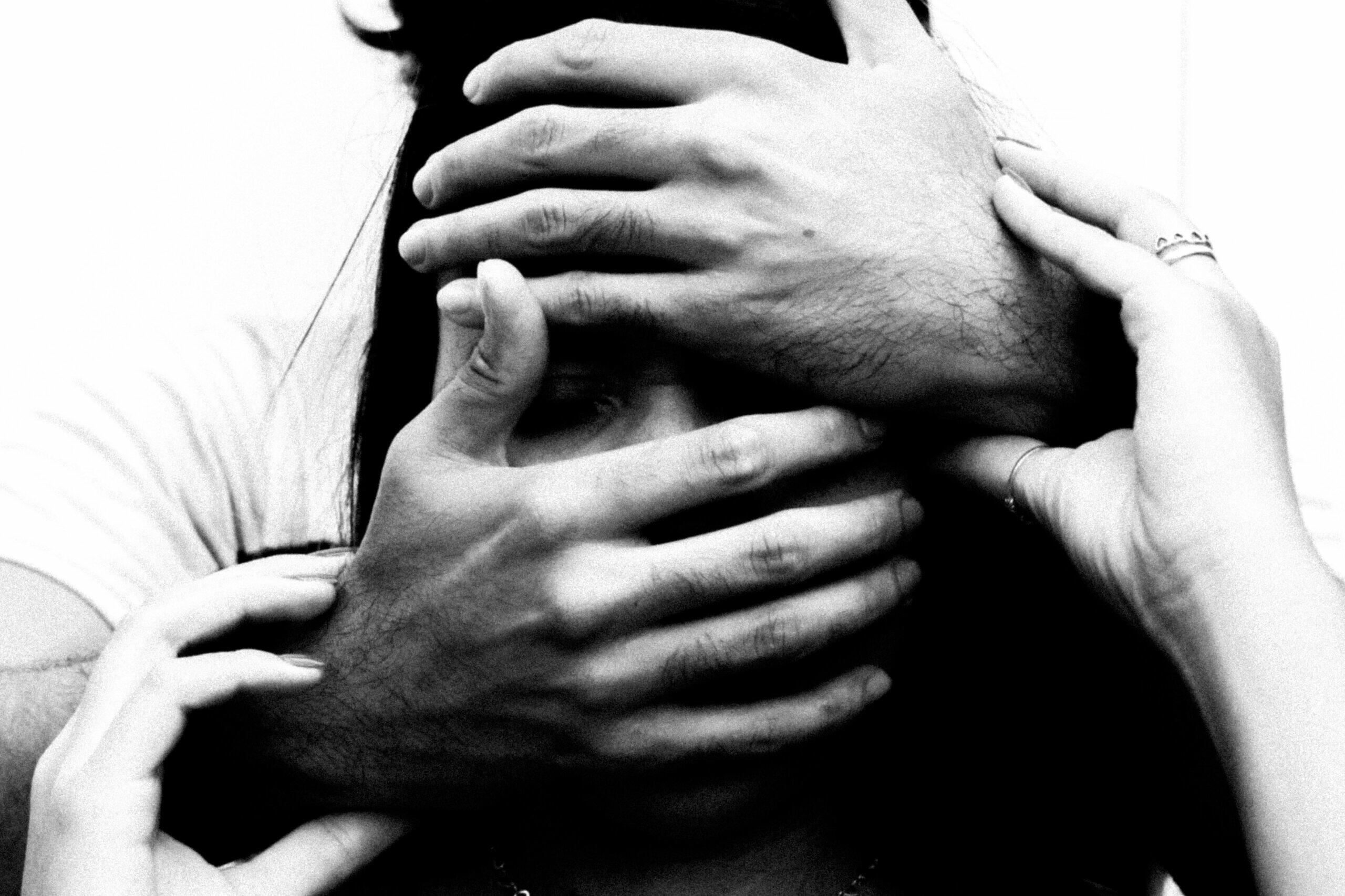 Ilustrativas-Violencia-Domestica-Ana-Laura-Menegat-6-scaled