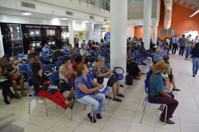 REFIS-2025_ROBERTO-AJALA-4-1536x1021