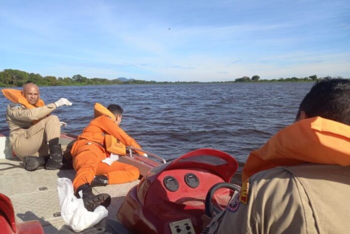 homem-afogado-boiando