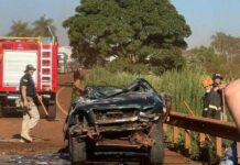 Acidente entre três veículos mata mulher e deixa dois feridos na BR-267