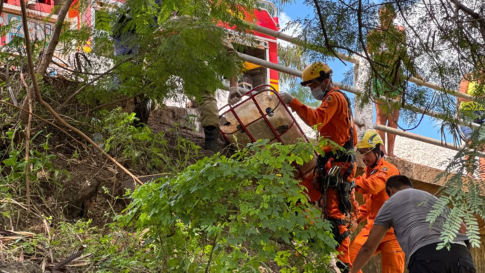 resgate-corpo-rio-anhandui.jpg (1)