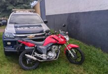 Motociclista é detido após fuga, direção perigosa e porte de droga em São Gabriel do Oeste